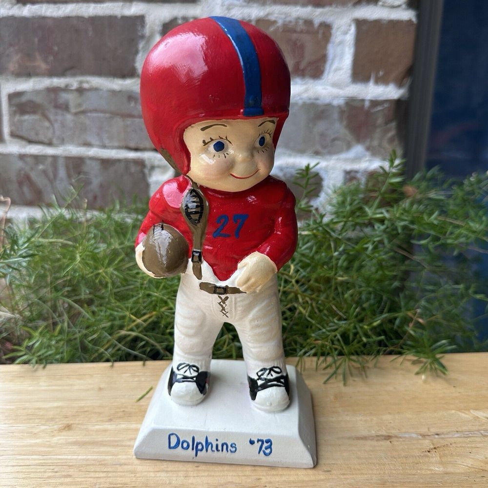 VTG 1973 Youth Football Player Figurine 8.5 Inch No‎ 27 Hand Painted Red White
